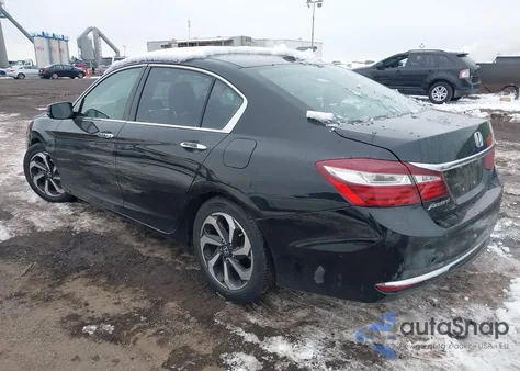 2017 Honda Accord Ex-L z USA, uszkodzony, nr VIN 1HGCR2F88HA045657